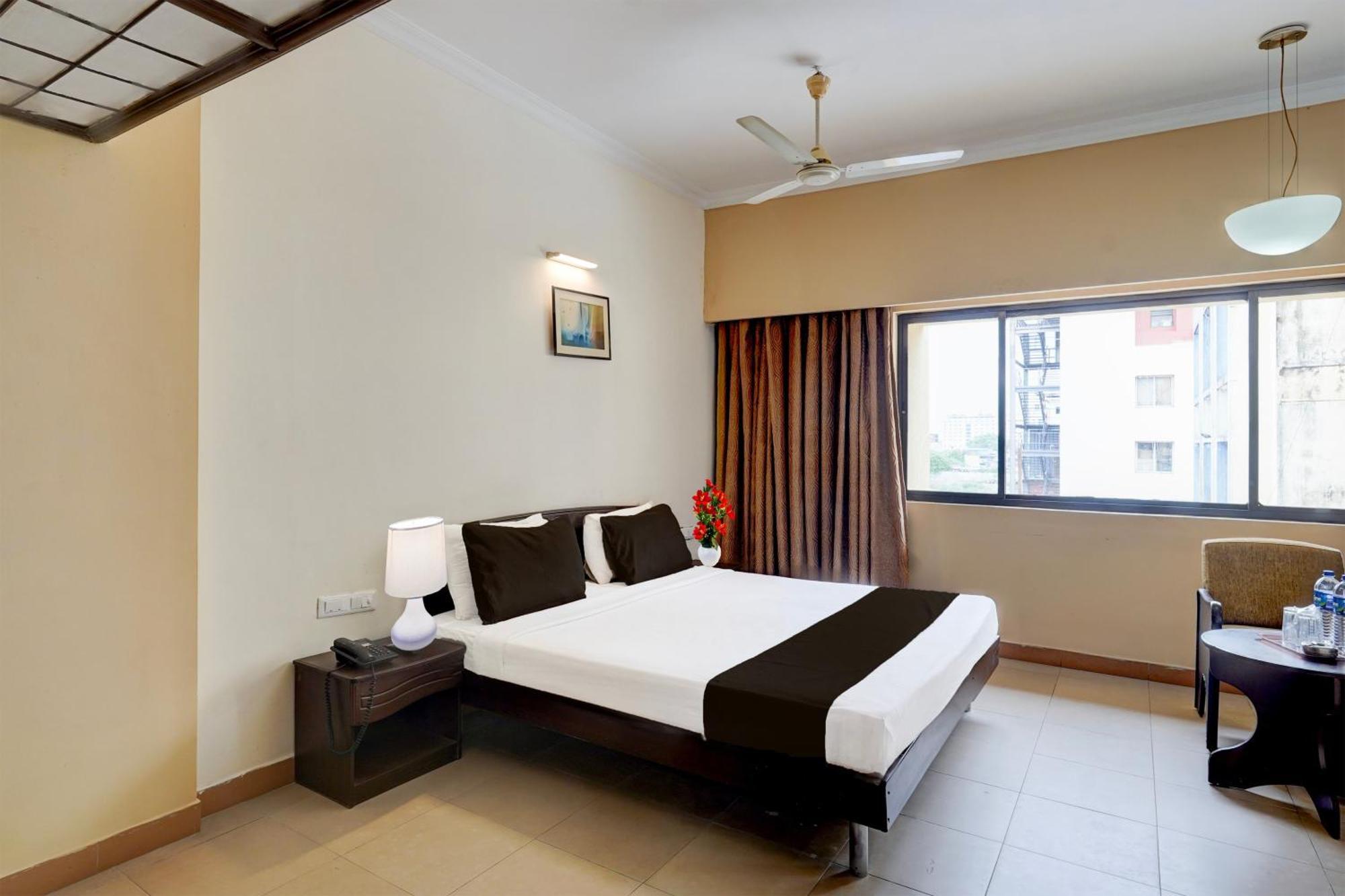 Super Townhouse Koyambedu Hotel Chennai Eksteriør billede