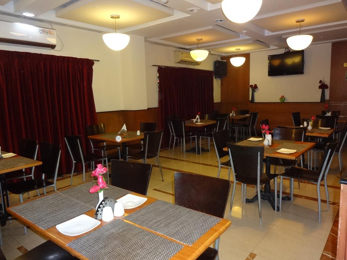 Super Townhouse Koyambedu Hotel Chennai Eksteriør billede
