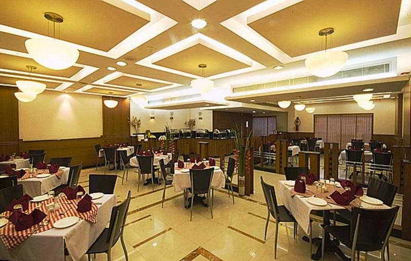 Super Townhouse Koyambedu Hotel Chennai Eksteriør billede