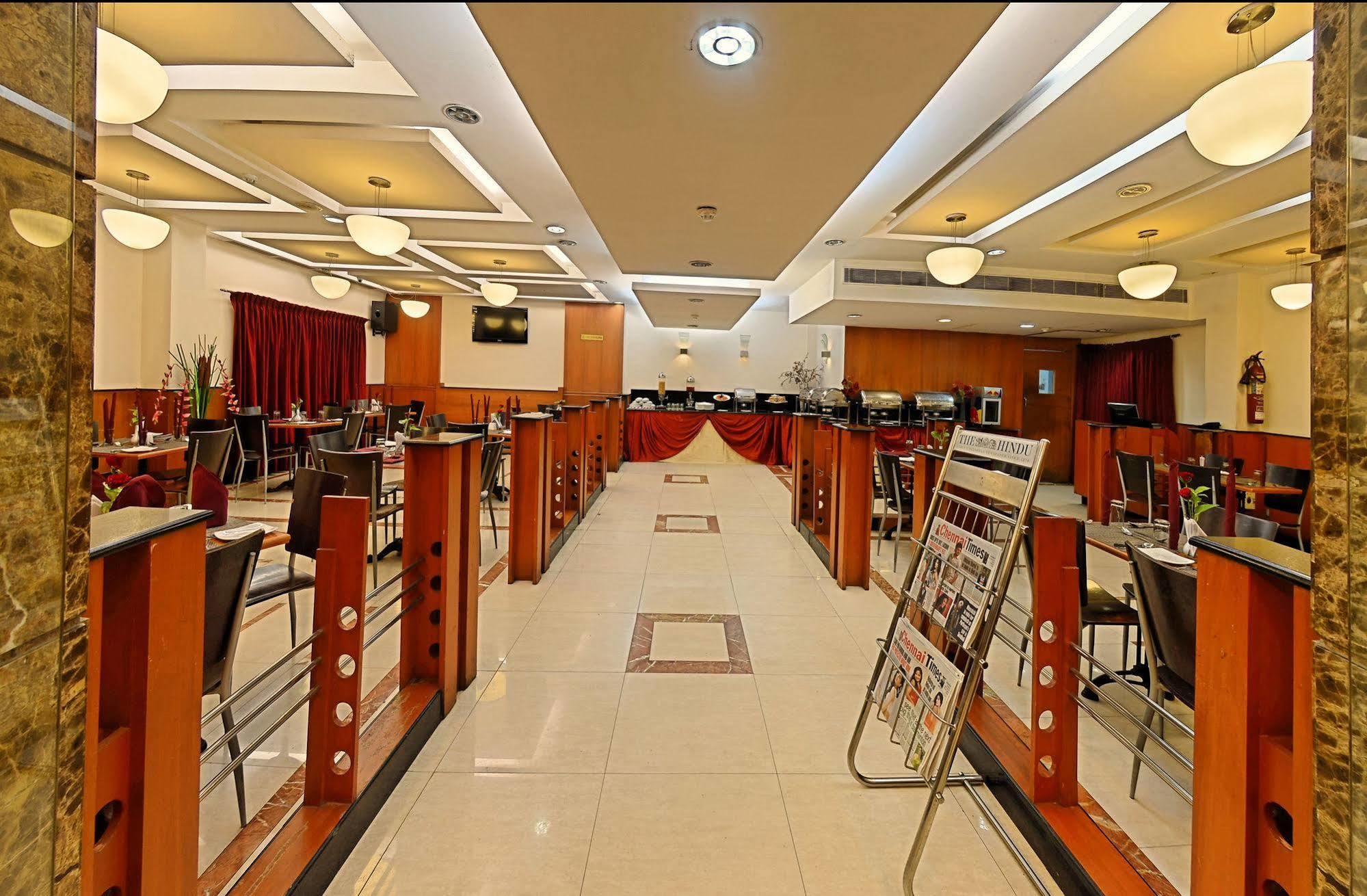 Super Townhouse Koyambedu Hotel Chennai Eksteriør billede